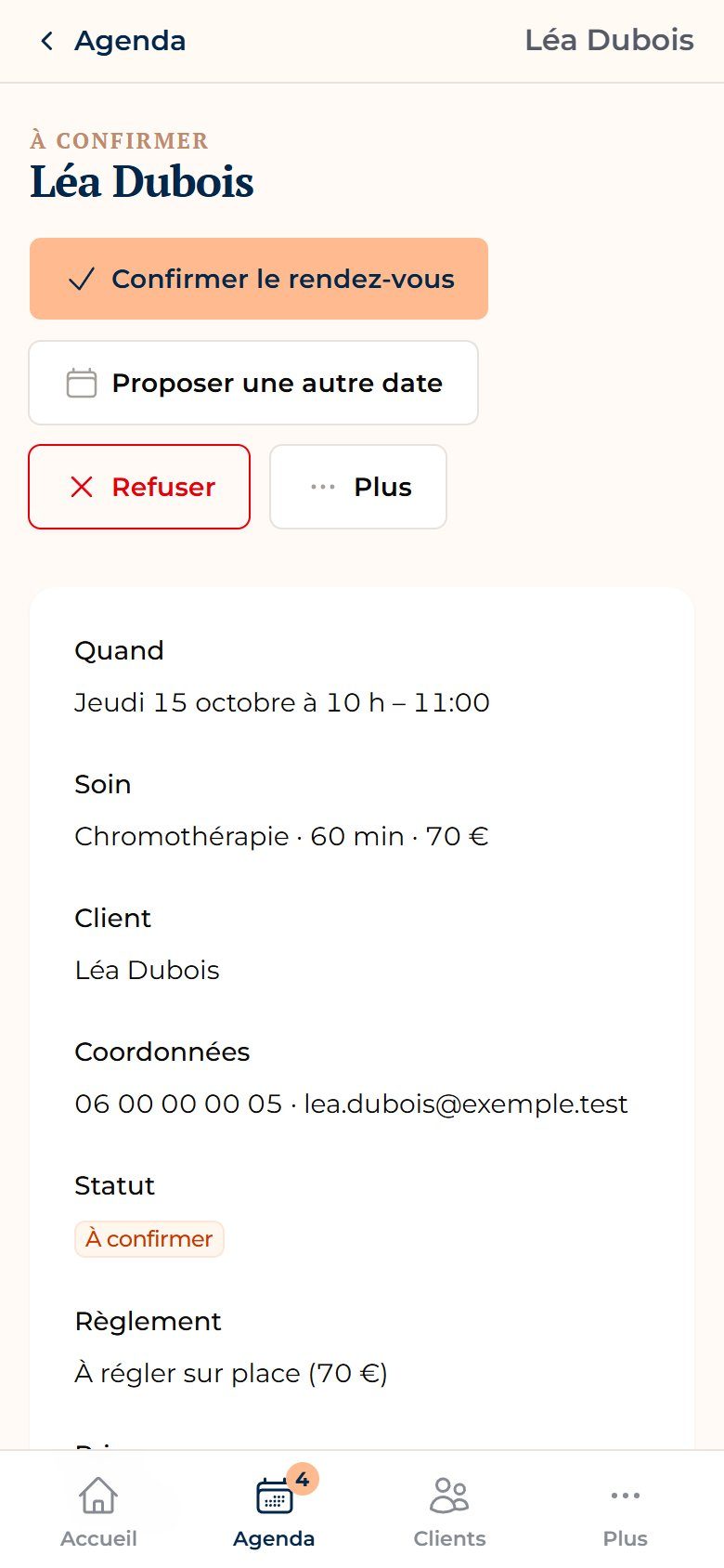Application de gestion de Manolan Wellness sur téléphone : Une demande de rendez-vous, confirmée en un geste